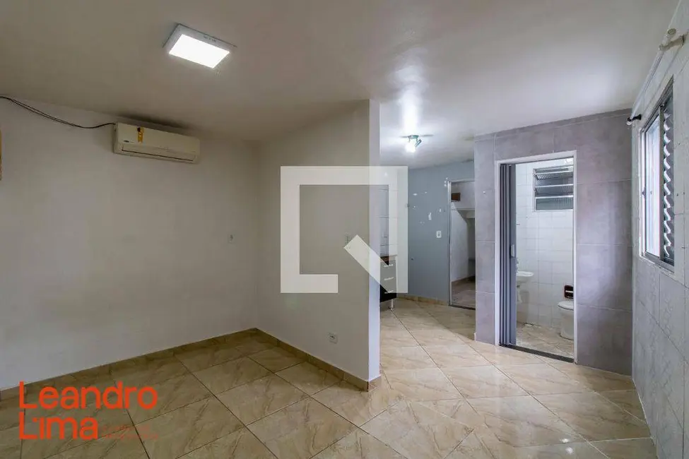 Foto 1 de Casa com 1 quarto para alugar, 35m2 em Vila São Pedro, Guarulhos - SP