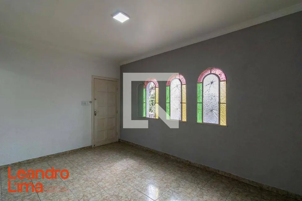 Casa com 3 quartos para alugar, 120m2 em Jardim Munhoz, Guarulhos - SP - imagem 8 Foto 8 de Casa com 3 quartos para alugar, 120m2 em Jardim Munhoz, Guarulhos - SP