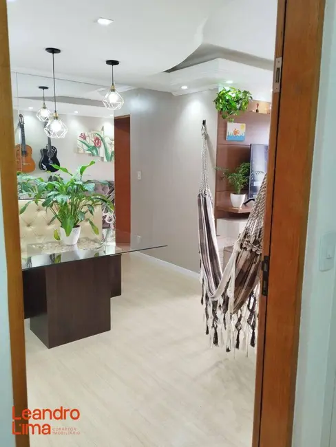 Foto 2 de Apartamento com 2 quartos à venda, 54m2 em Jardim Presidente Dutra, Guarulhos - SP