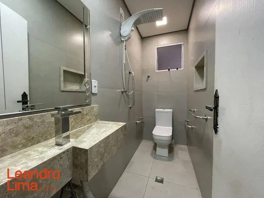 Foto 7 de Casa com 3 quartos à venda e para alugar, 250m2 em Vila Zamataro, Guarulhos - SP