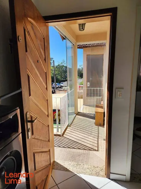 Casa com 2 quartos à venda em Vila São João Batista, Guarulhos - SP - imagem 4 Foto 4 de Casa com 2 quartos à venda em Vila São João Batista, Guarulhos - SP