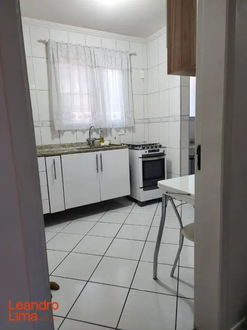 Casa com 2 quartos à venda em Vila São João Batista, Guarulhos - SP - imagem 5 Foto 5 de Casa com 2 quartos à venda em Vila São João Batista, Guarulhos - SP