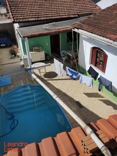 Foto 2 de Casa com 3 quartos à venda, 250m2 em Jardim Presidente Dutra, Guarulhos - SP