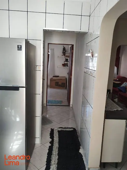 Foto 4 de Casa com 3 quartos à venda, 250m2 em Jardim Presidente Dutra, Guarulhos - SP