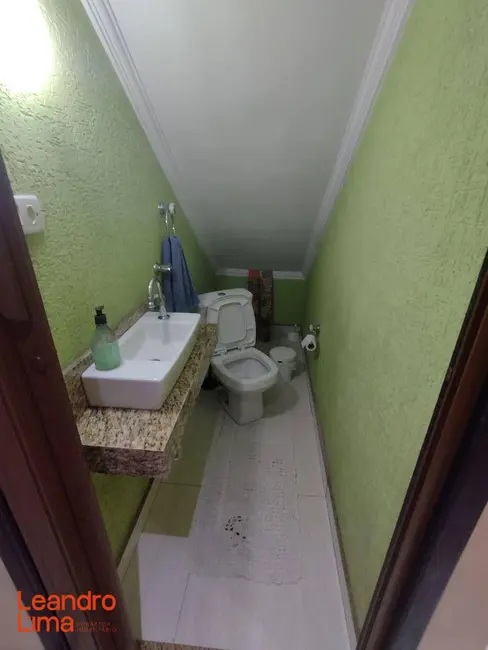 Casa com 2 quartos à venda, 125m2 em Jardim Santa Maria, Guarulhos - SP - imagem 8 Foto 8 de Casa com 2 quartos à venda, 125m2 em Jardim Santa Maria, Guarulhos - SP