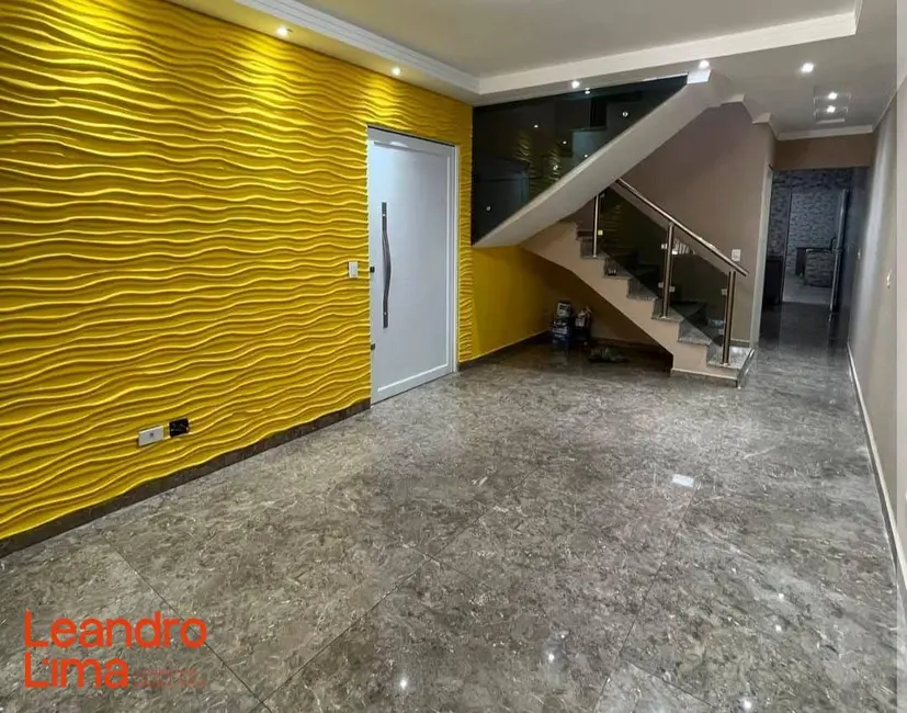 Foto 1 de Casa com 2 quartos à venda, 125m2 em Jardim Adriana, Guarulhos - SP