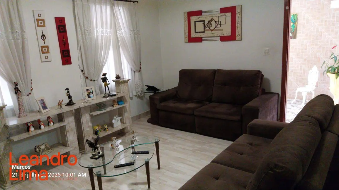 Casa com 2 quartos à venda, 185m2 em Jardim Jovaia, Guarulhos - SP - imagem 4 Foto 4 de Casa com 2 quartos à venda, 185m2 em Jardim Jovaia, Guarulhos - SP