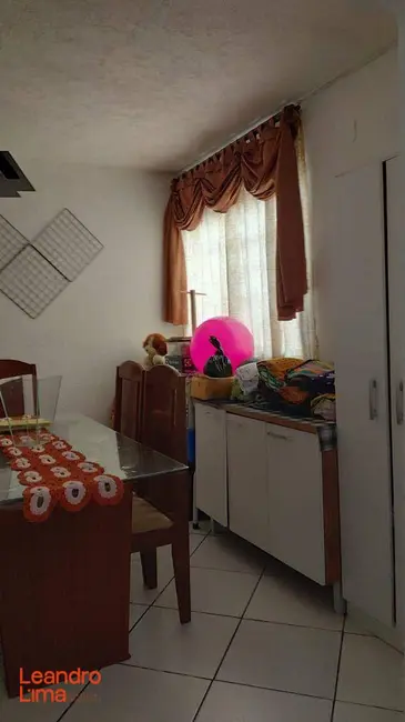 Casa com 2 quartos à venda, 138m2 em Jardim Divinolândia, Guarulhos - SP - imagem 8 Foto 8 de Casa com 2 quartos à venda, 138m2 em Jardim Divinolândia, Guarulhos - SP