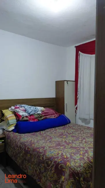 Casa com 2 quartos à venda, 138m2 em Jardim Divinolândia, Guarulhos - SP - imagem 3 Foto 3 de Casa com 2 quartos à venda, 138m2 em Jardim Divinolândia, Guarulhos - SP