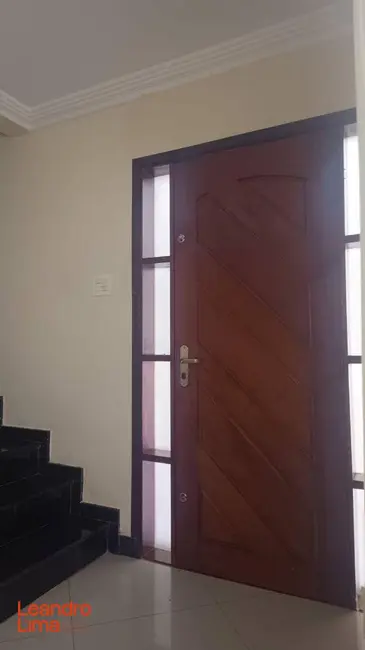 Casa com 3 quartos à venda, 130m2 em Residencial Cerconi, Guarulhos - SP - imagem 1 Foto 1 de Casa com 3 quartos à venda, 130m2 em Residencial Cerconi, Guarulhos - SP