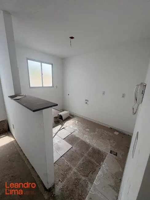 Foto 2 de Apartamento com 2 quartos à venda, 40m2 em Vila Alzira, Guarulhos - SP