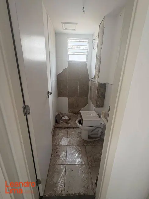 Foto 3 de Apartamento com 2 quartos à venda, 40m2 em Vila Alzira, Guarulhos - SP