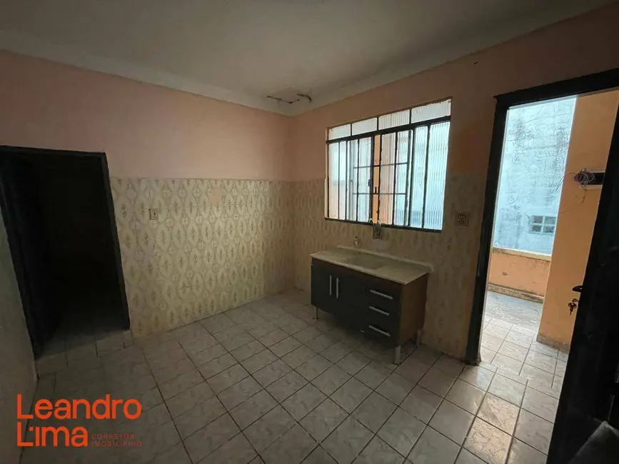 Foto 3 de Casa com 1 quarto para alugar, 50m2 em Jardim Munhoz, Guarulhos - SP