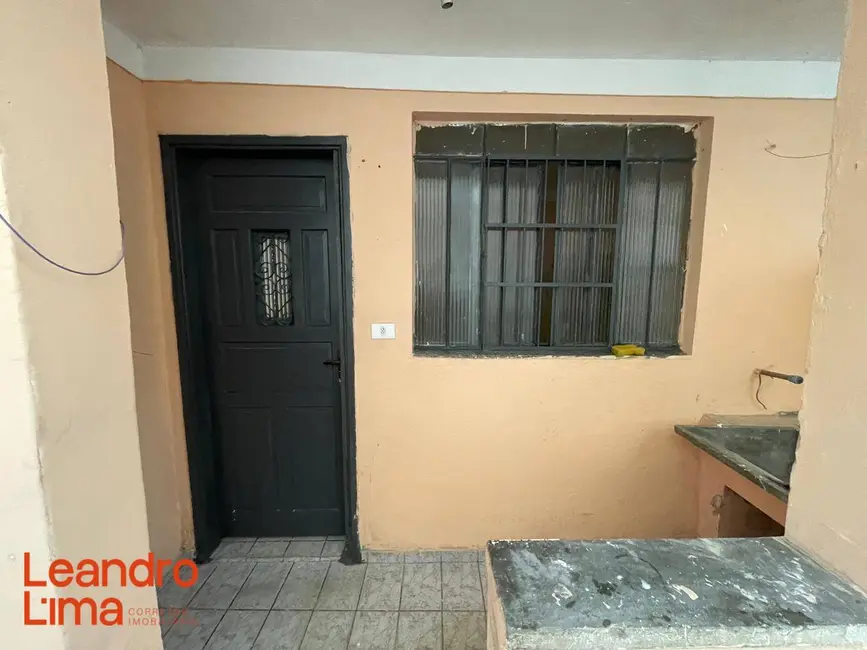 Foto 6 de Casa com 1 quarto para alugar, 50m2 em Jardim Munhoz, Guarulhos - SP