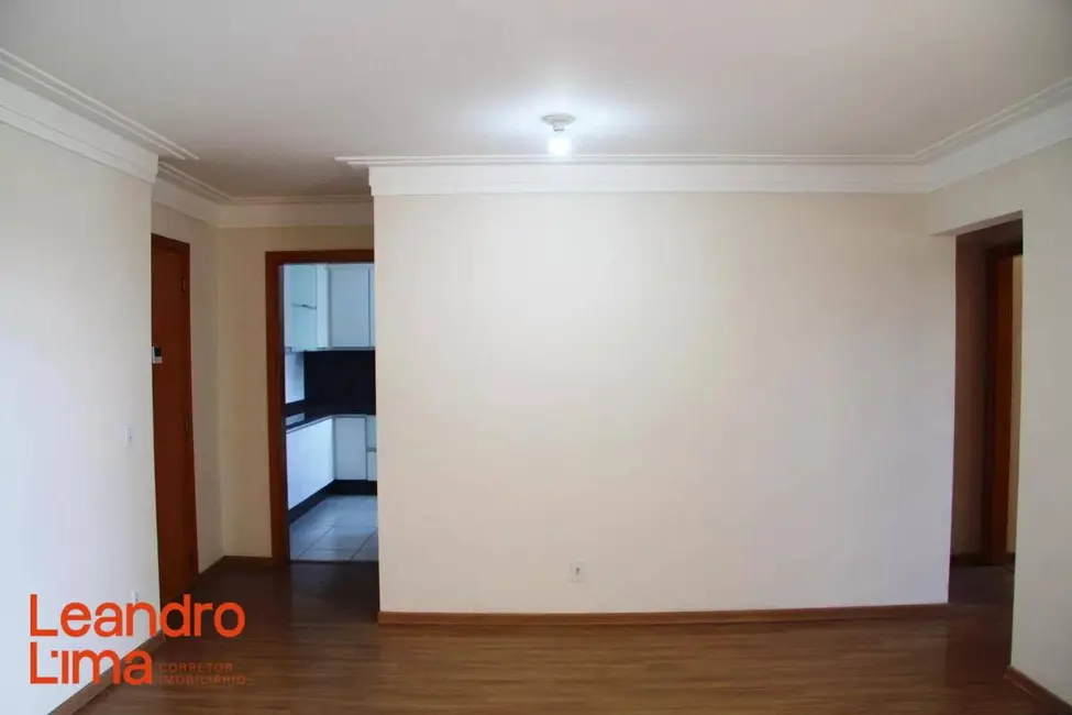 Foto 4 de Apartamento com 3 quartos à venda, 76m2 em Jardim Nova Taboão, Guarulhos - SP