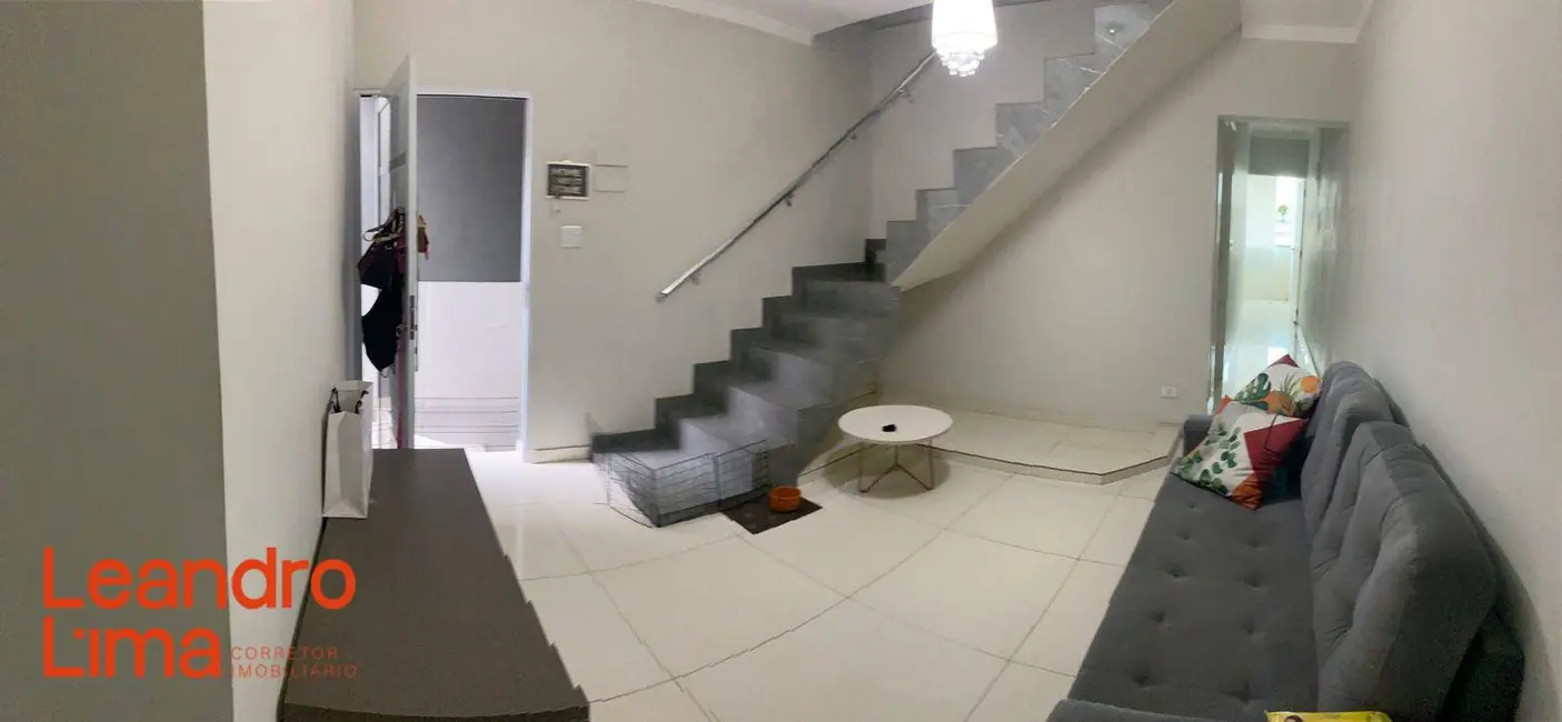Casa com 3 quartos à venda, 150m2 em Cocaia, Guarulhos - SP - imagem 4 Foto 4 de Casa com 3 quartos à venda, 150m2 em Cocaia, Guarulhos - SP