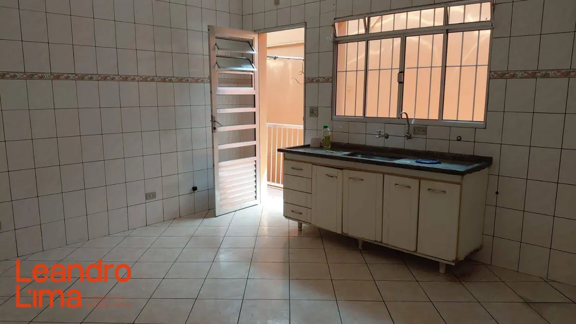 Foto 2 de Casa com 2 quartos à venda, 140m2 em Jardim Divinolândia, Guarulhos - SP