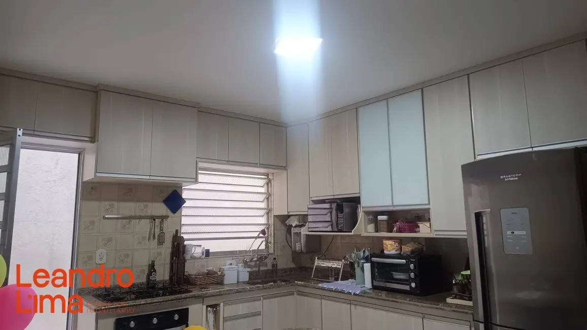 Casa com 3 quartos à venda, 153m2 em Jardim América, Guarulhos - SP - imagem 9 Foto 9 de Casa com 3 quartos à venda, 153m2 em Jardim América, Guarulhos - SP