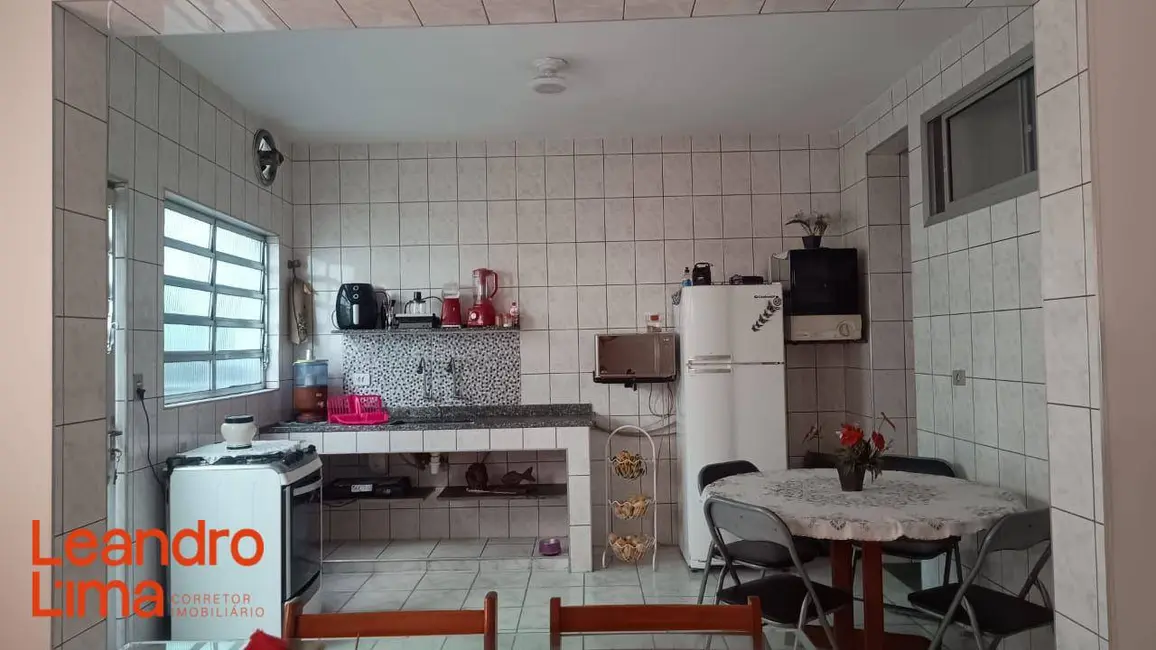 Foto 4 de Casa com 4 quartos à venda, 154m2 em Jardim Rosa de Franca, Guarulhos - SP