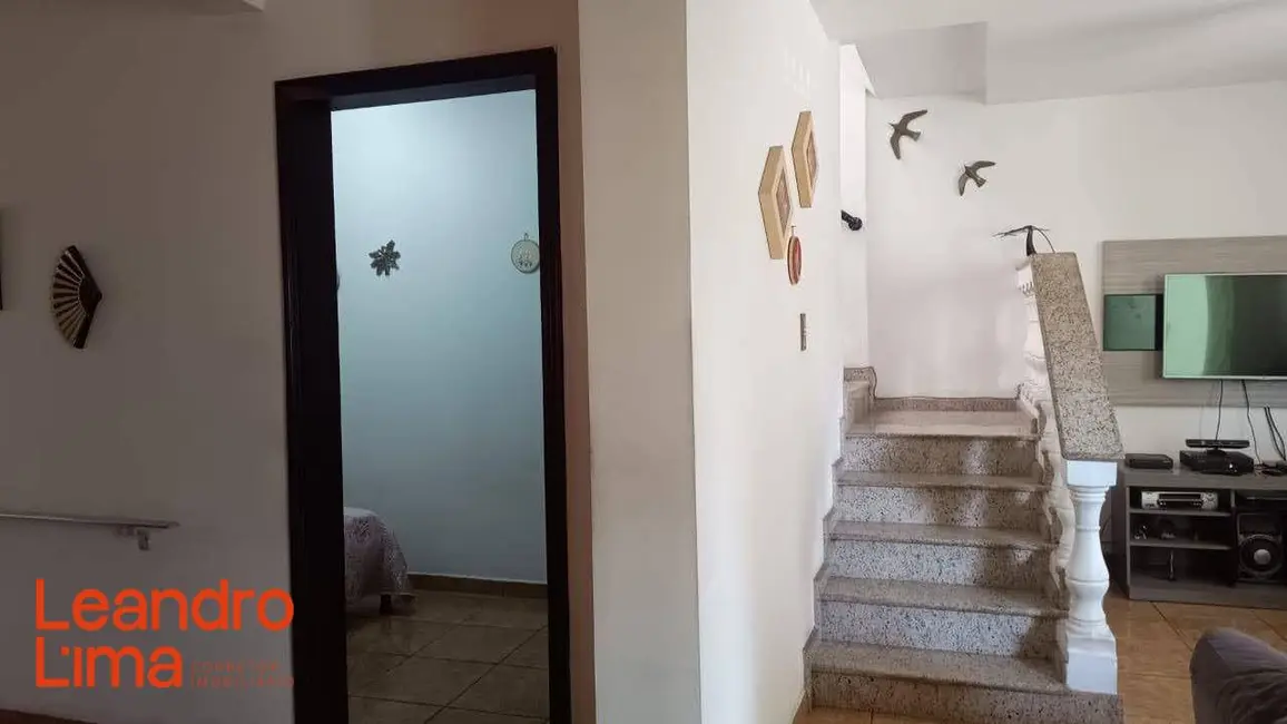 Foto 6 de Casa com 4 quartos à venda, 154m2 em Jardim Rosa de Franca, Guarulhos - SP