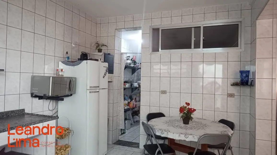 Foto 9 de Casa com 4 quartos à venda, 154m2 em Jardim Rosa de Franca, Guarulhos - SP