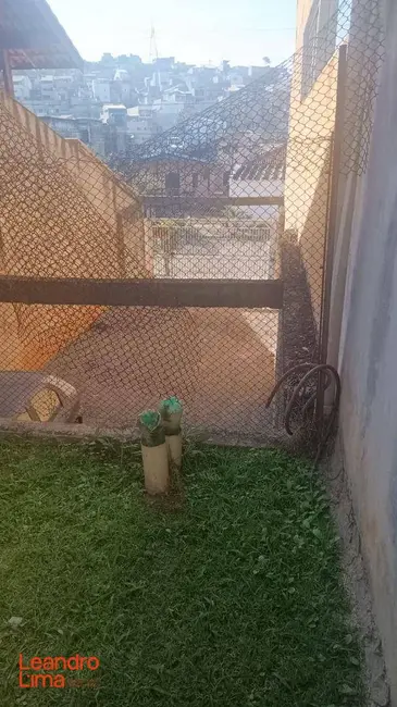 Casa com 2 quartos à venda, 250m2 em Jardim Rosa de Franca, Guarulhos - SP - imagem 4 Foto 4 de Casa com 2 quartos à venda, 250m2 em Jardim Rosa de Franca, Guarulhos - SP