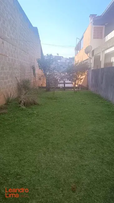 Casa com 2 quartos à venda, 250m2 em Jardim Rosa de Franca, Guarulhos - SP - imagem 5 Foto 5 de Casa com 2 quartos à venda, 250m2 em Jardim Rosa de Franca, Guarulhos - SP