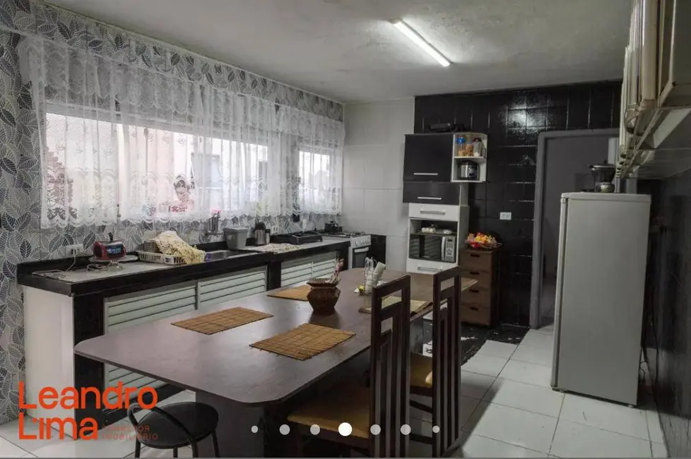Foto 3 de Casa com 2 quartos para alugar, 150m2 em Vila Iris, Guarulhos - SP