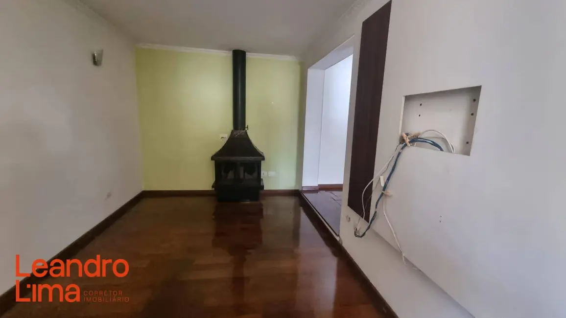 Foto 4 de Casa com 3 quartos para alugar, 170m2 em Cidade Maia, Guarulhos - SP