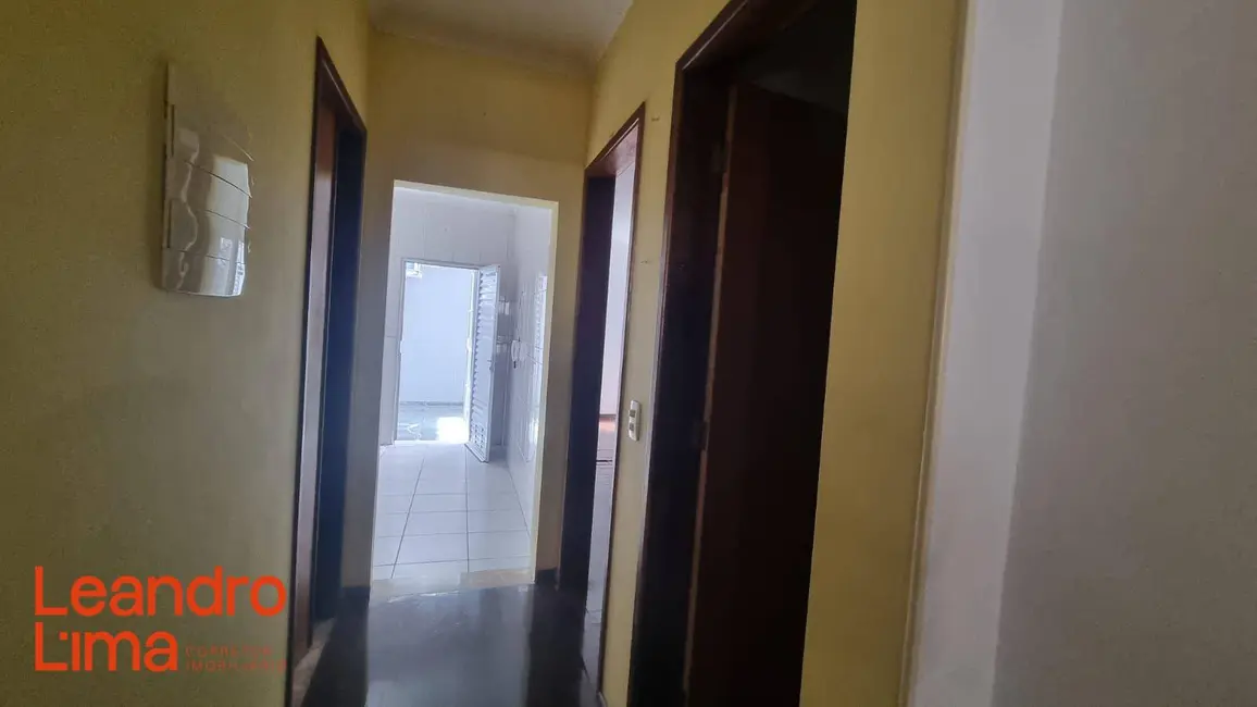 Foto 9 de Casa com 3 quartos para alugar, 170m2 em Cidade Maia, Guarulhos - SP