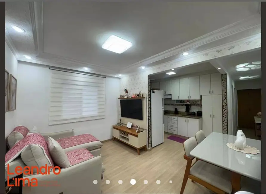 Foto 3 de Apartamento com 2 quartos à venda, 53m2 em Vila Zamataro, Guarulhos - SP