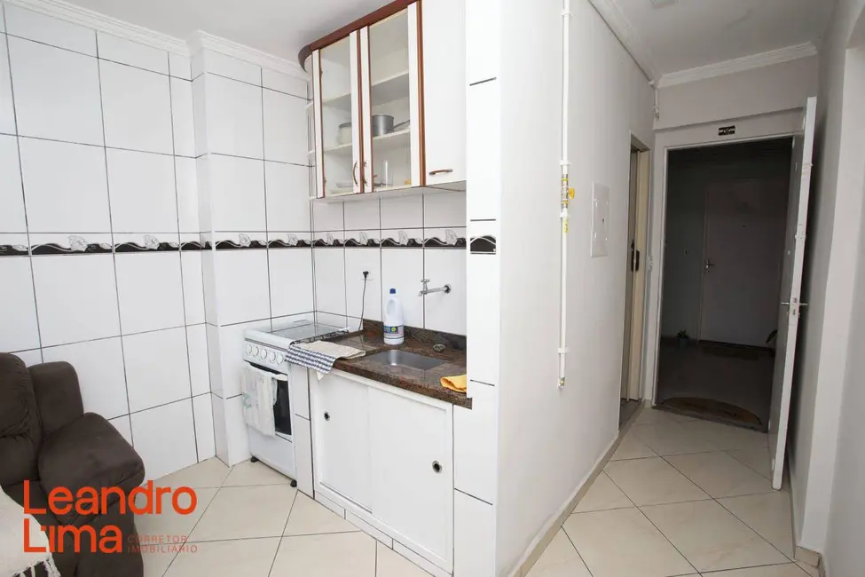 Foto 3 de Apartamento com 1 quarto à venda e para alugar, 26m2 em Centro, Guarulhos - SP