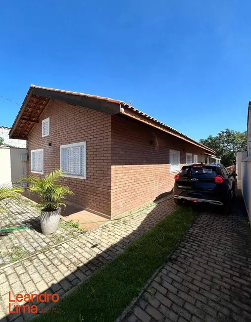 Foto 1 de Casa com 4 quartos à venda, 440m2 em Bom Jesus Dos Perdoes - SP