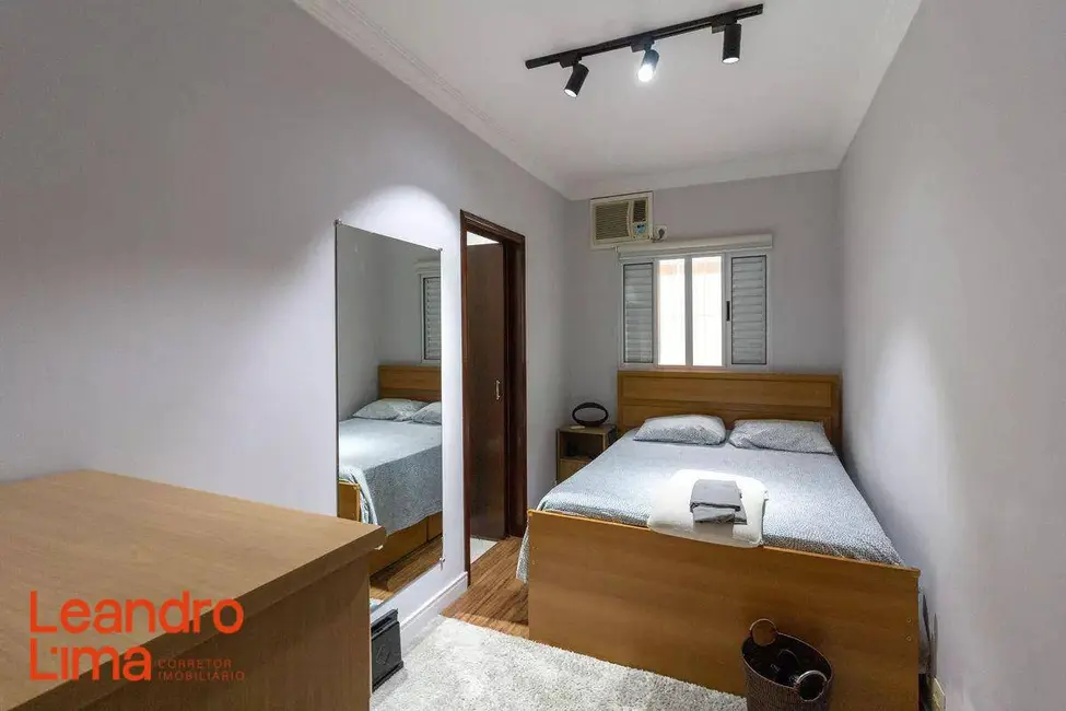 Foto 8 de Casa com 2 quartos para alugar, 270m2 em Vila Galvão, Guarulhos - SP