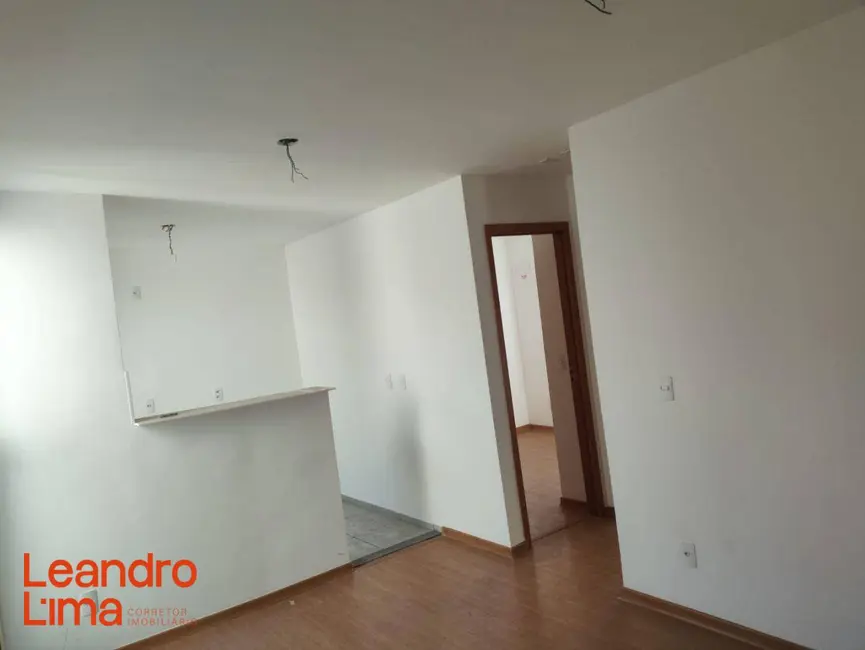 Foto 3 de Apartamento com 2 quartos à venda, 44m2 em Jardim Novo Portugal, Guarulhos - SP