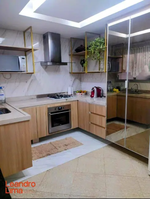 Casa com 3 quartos à venda em Vila São João Batista, Guarulhos - SP - imagem 4 Foto 4 de Casa com 3 quartos à venda em Vila São João Batista, Guarulhos - SP