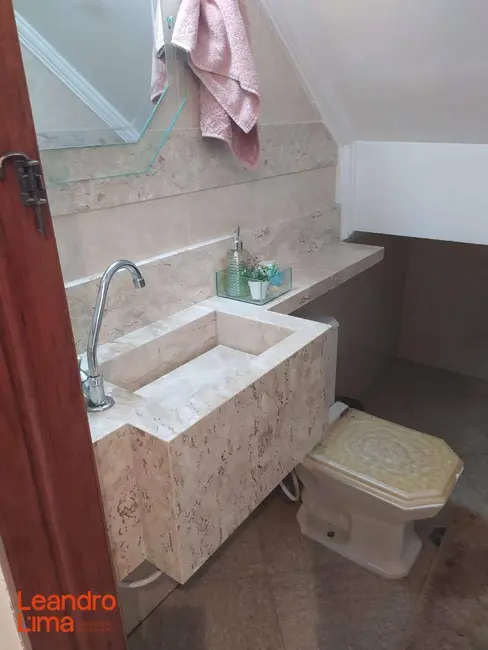 Casa com 3 quartos à venda em Vila São João Batista, Guarulhos - SP - imagem 7 Foto 7 de Casa com 3 quartos à venda em Vila São João Batista, Guarulhos - SP