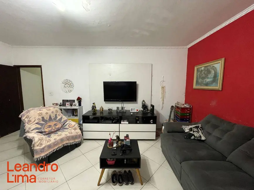 Casa com 2 quartos para alugar, 150m2 em Jardim Munhoz, Guarulhos - SP - imagem 1 Foto 1 de Casa com 2 quartos para alugar, 150m2 em Jardim Munhoz, Guarulhos - SP