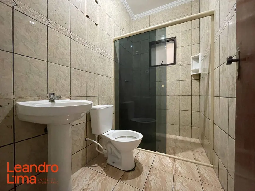 Casa com 3 quartos para alugar, 125m2 em Jardim Rosa de Franca, Guarulhos - SP - imagem 8 Foto 8 de Casa com 3 quartos para alugar, 125m2 em Jardim Rosa de Franca, Guarulhos - SP