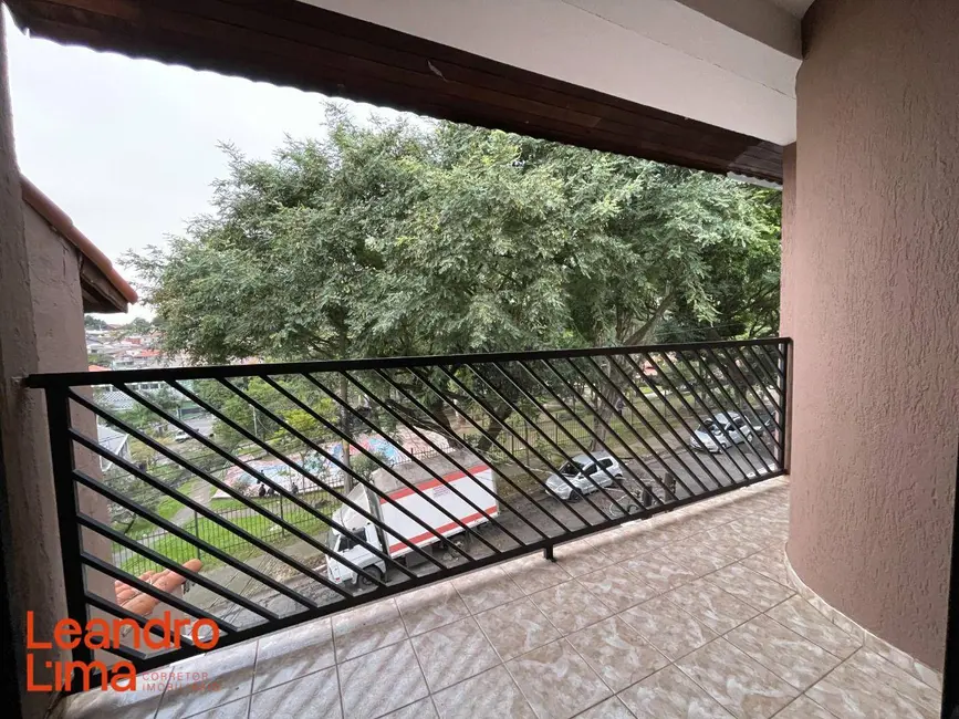 Casa com 3 quartos para alugar, 125m2 em Jardim Rosa de Franca, Guarulhos - SP - imagem 9 Foto 9 de Casa com 3 quartos para alugar, 125m2 em Jardim Rosa de Franca, Guarulhos - SP