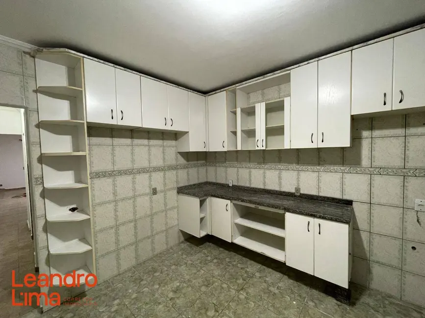 Foto 8 de Casa com 3 quartos para alugar, 125m2 em Jardim Rosa de Franca, Guarulhos - SP