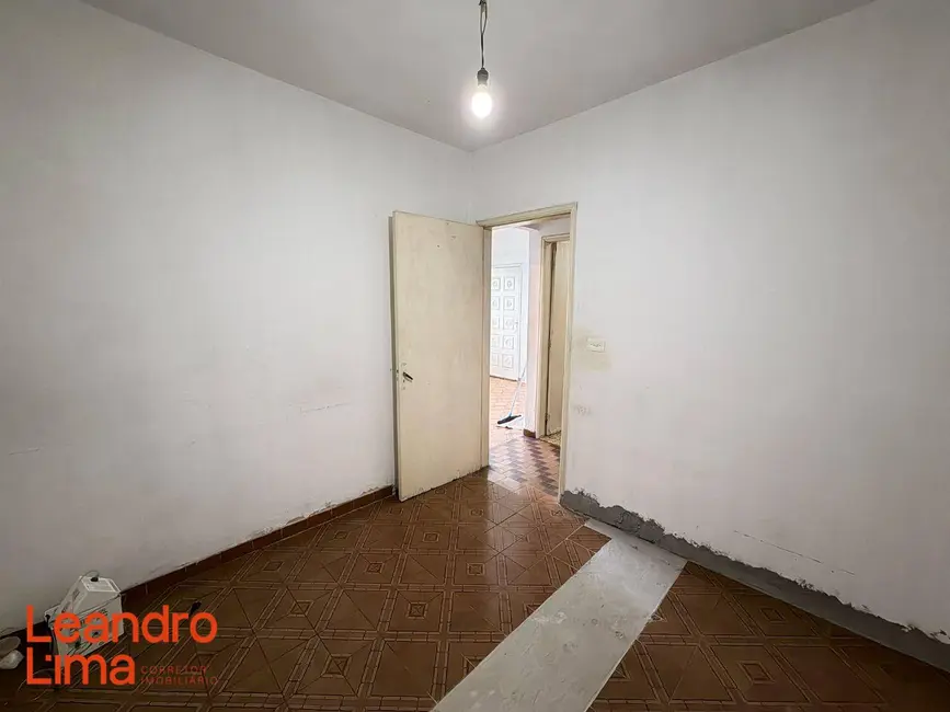 Casa com 2 quartos à venda, 186m2 em Jardim Divinolândia, Guarulhos - SP - imagem 8 Foto 8 de Casa com 2 quartos à venda, 186m2 em Jardim Divinolândia, Guarulhos - SP