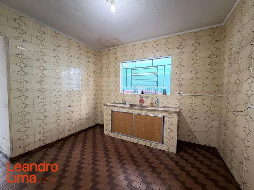Casa com 2 quartos à venda, 186m2 em Jardim Divinolândia, Guarulhos - SP - imagem 9 Foto 9 de Casa com 2 quartos à venda, 186m2 em Jardim Divinolândia, Guarulhos - SP