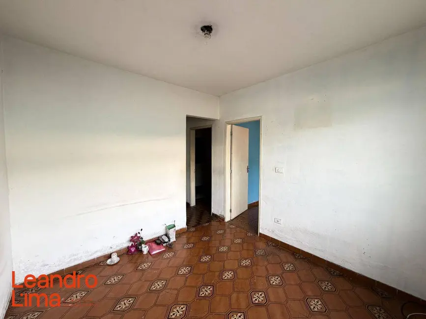Casa com 2 quartos à venda, 186m2 em Jardim Divinolândia, Guarulhos - SP - imagem 5 Foto 5 de Casa com 2 quartos à venda, 186m2 em Jardim Divinolândia, Guarulhos - SP