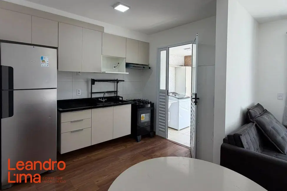 Foto 6 de Apartamento com 2 quartos para alugar, 44m2 em Picanço, Guarulhos - SP