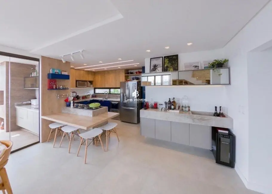 Casa de Condomínio com 3 quartos à venda, 200m2 em Eusebio - CE - imagem 3 Foto 3 de Casa de Condomínio com 3 quartos à venda, 200m2 em Eusebio - CE