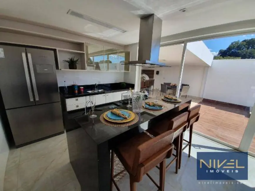 Foto 6 de Sobrado com 4 quartos à venda, 203m2 em Santa Genoveva, Goiania - GO