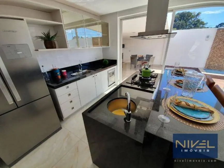 Foto 8 de Sobrado com 4 quartos à venda, 203m2 em Santa Genoveva, Goiania - GO