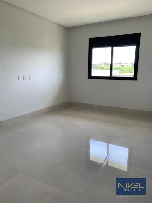 Foto 6 de Sobrado com 4 quartos à venda, 405m2 em Jardins Valência, Goiania - GO
