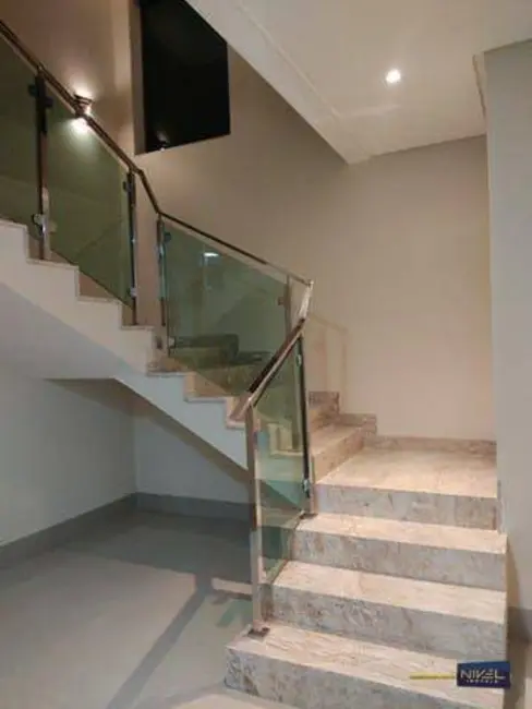 Sobrado com 3 quartos à venda, 578m2 em Condomínio do Lago, Goiania - GO - imagem 6 Foto 6 de Sobrado com 3 quartos à venda, 578m2 em Condomínio do Lago, Goiania - GO